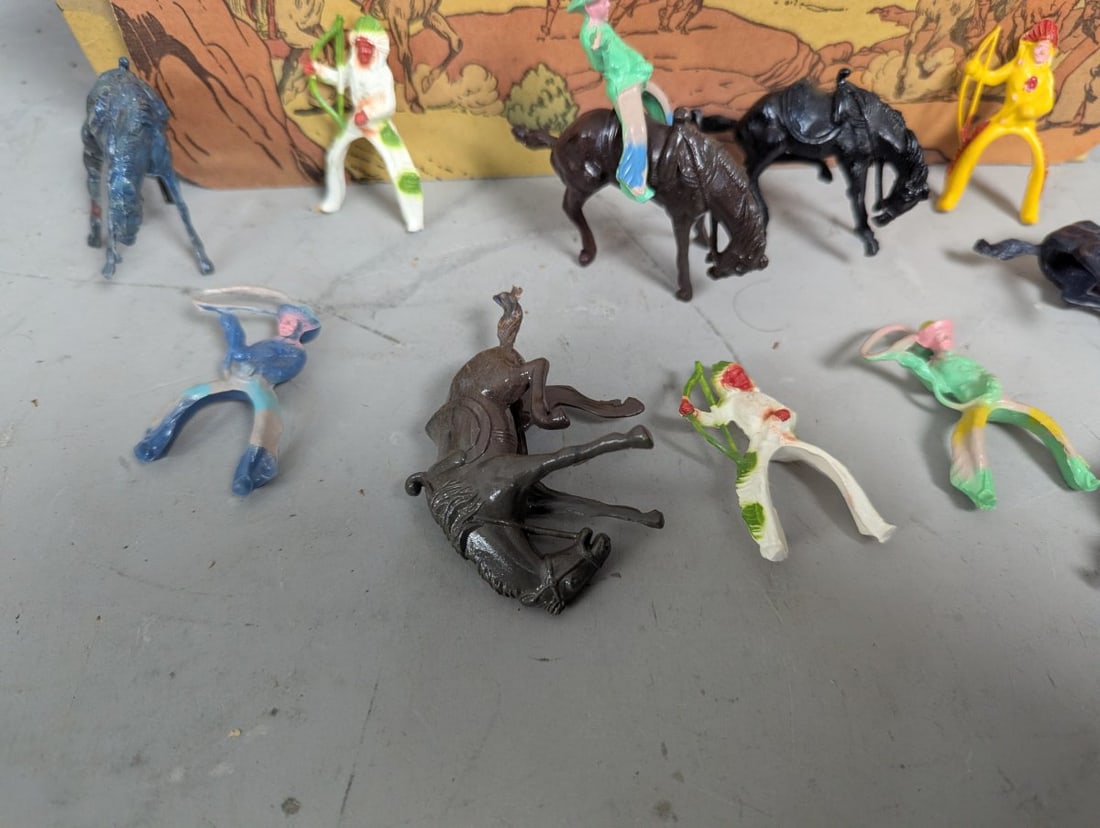 Vintage Beton Plastic Toy Figures with Original Store Display Box from Bergen Toy - 4