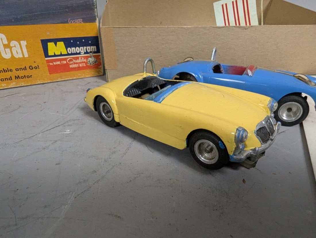Monogram 1/32 Scale MGA Sports Car Lot with 4 Assembled Cars and Original Box - 5