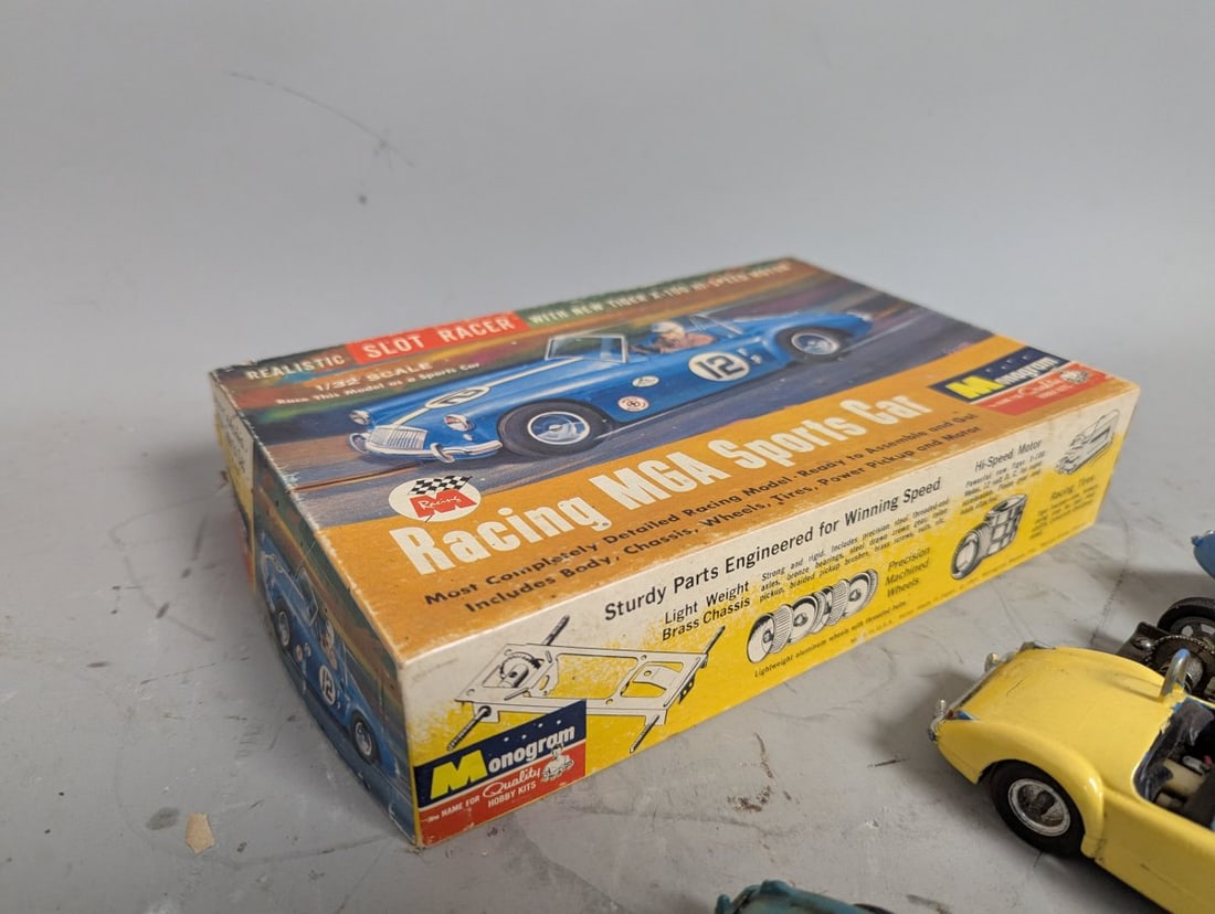 Monogram 1/32 Scale MGA Sports Car Lot with 4 Assembled Cars and Original Box - 9