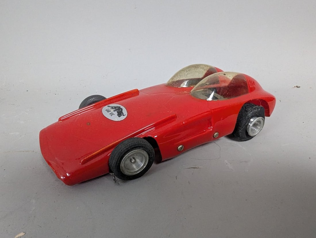 Vintage 1960s Gar-Vic Panther 1/24 Scale Slot Car Classic Collectible Red Model: **Important** Please read below description on how to avoid high shipping costs. Up for auction is a Vintage 1960s Gar-Vic Panther 1/24 Scale Slot Car. This iconic model is a piece of nostalgic