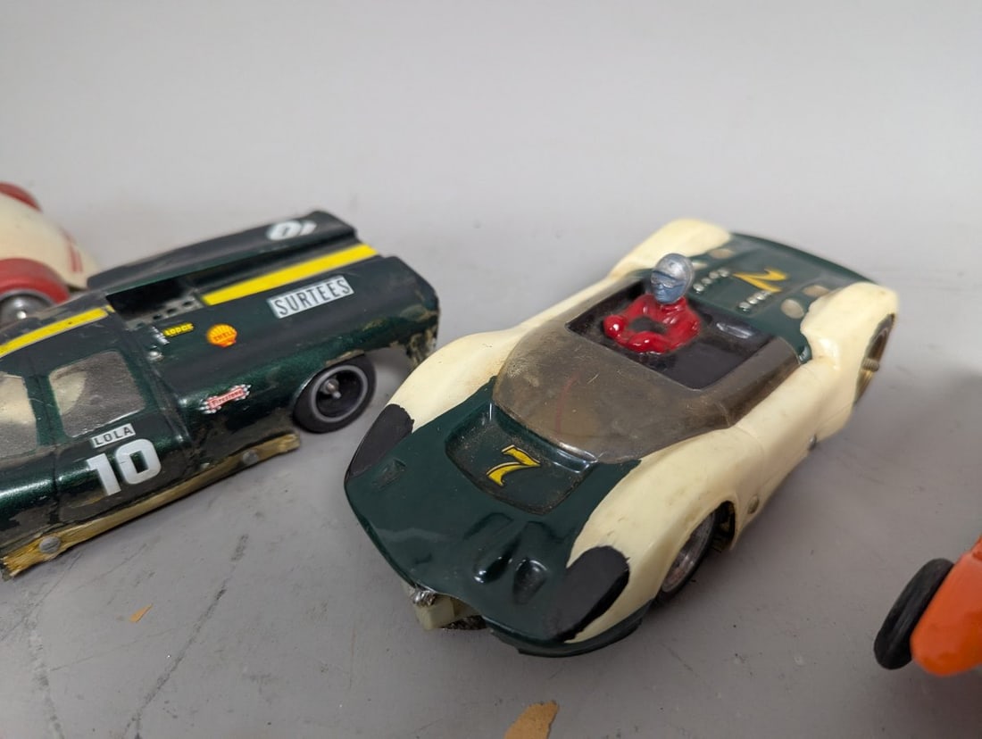Vintage Collection of 1960s 1/24 Scale Slot Cars and Chassis for Restoration - 4