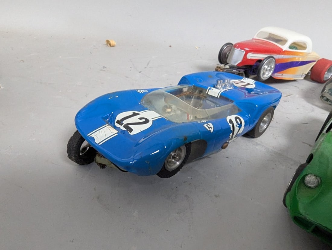 Vintage Collection of 1960s 1/24 Scale Slot Cars and Chassis for Restoration - 8