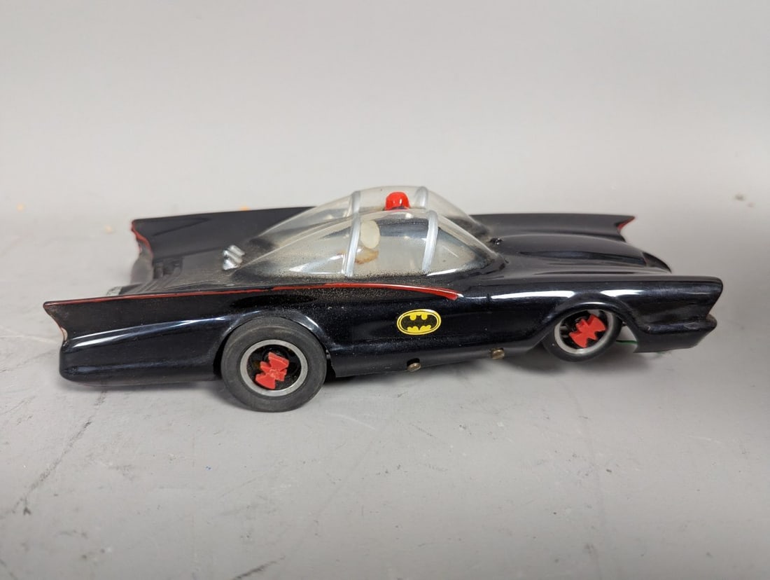 Aurora 1/24 Scale 1966 Batmobile Vintage Slot Car - Collectible Toy from 60s - 3