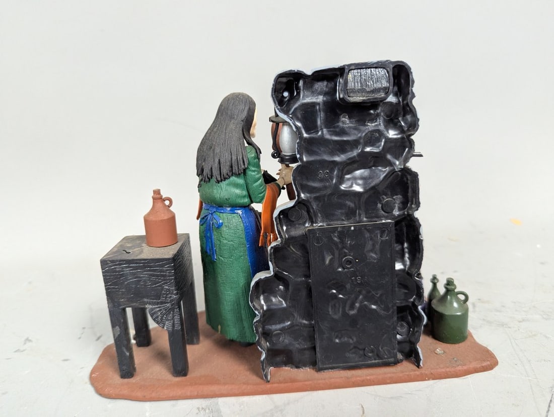 Vintage 1965 Aurora The Witch Plastic Model Kit Built-Up Collectible Monster Figurine - 6