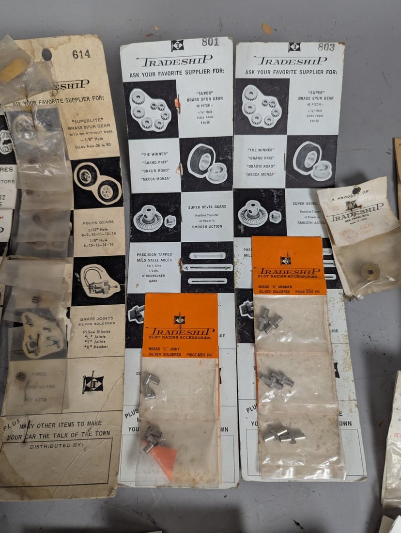 Large Lot of Vintage 1960s Tradeship NOS Slot Car Parts for Collectors and Restorers - 3