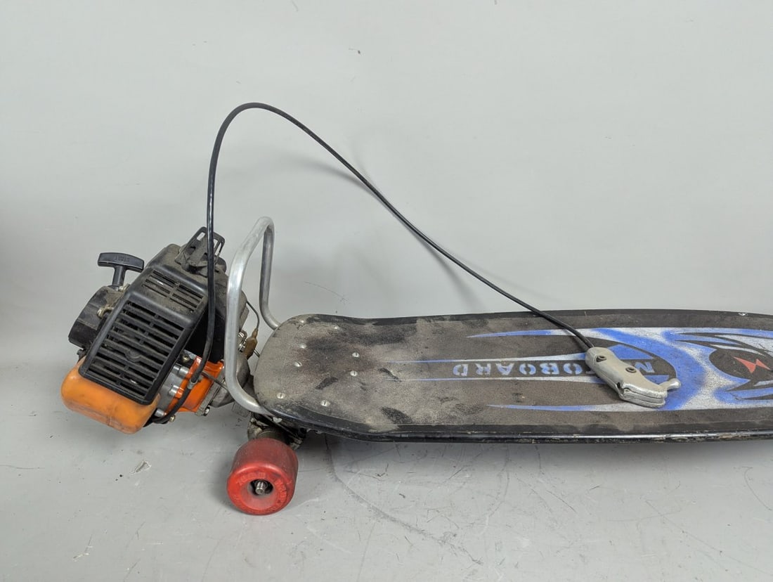 Vintage Motoboard Gas-Powered Skateboard with Tanaka Engine Collectible Rare - 6