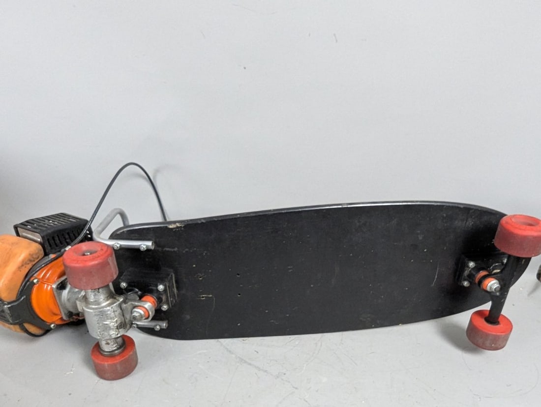 Vintage Motoboard Gas-Powered Skateboard with Tanaka Engine Collectible Rare - 7