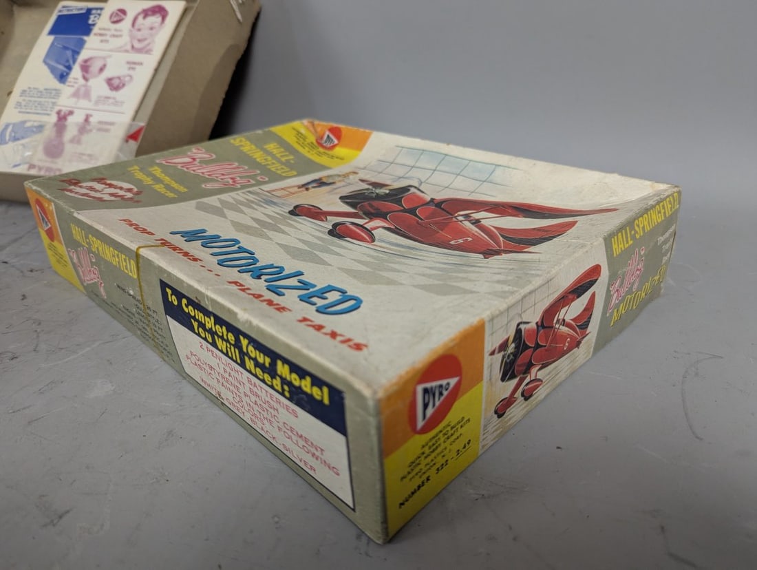 Vintage Pyro Hall-Springfield Bulldog Thompson Trophy Racer Model Kit No. 222-2.49 - 5