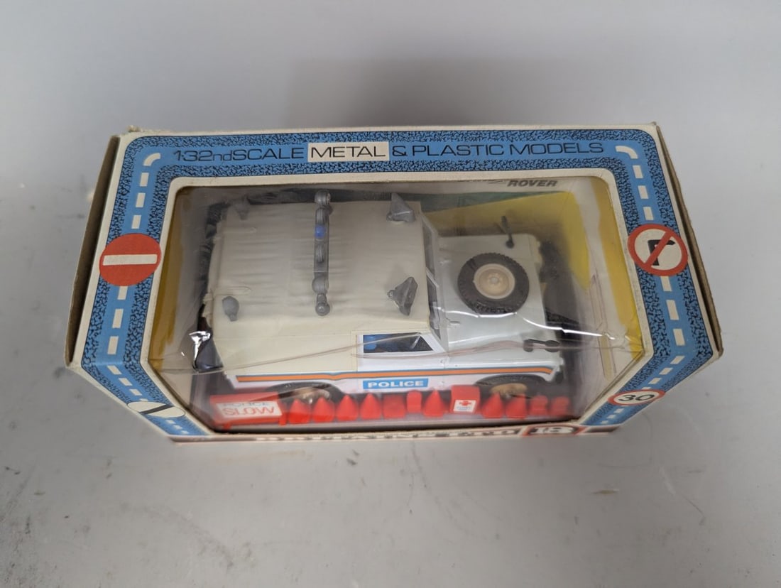 Britains Ltd Police Land Rover No 9610 Vintage Toy New Old Stock Collector's Item - 2