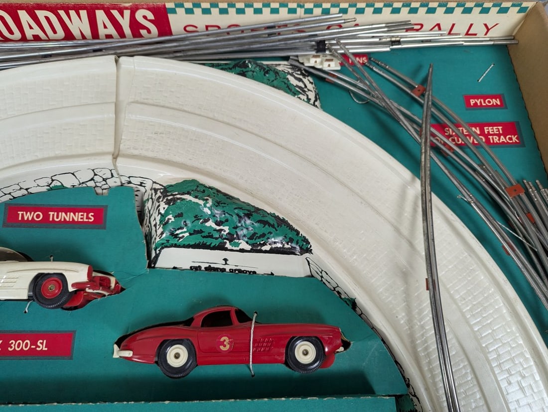 Vintage Model Craft Electric Roadways Sports Car Rally Set Ideal 3900-8 Slot Car Racing - 4