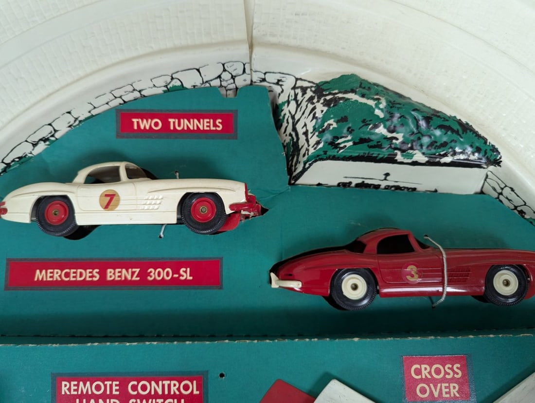 Vintage Model Craft Electric Roadways Sports Car Rally Set Ideal 3900-8 Slot Car Racing - 7