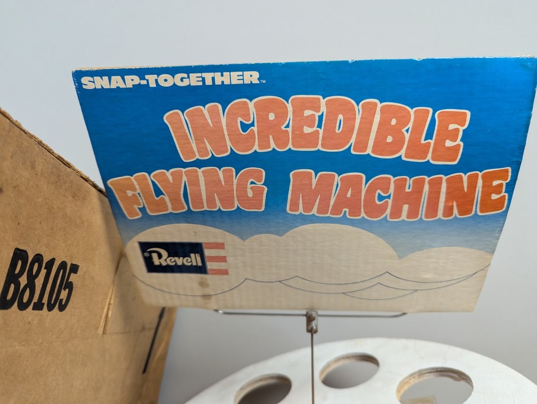 1980 Revell Incredible Flying Machine Motorized Store Display Vintage Rare Collectible - 2