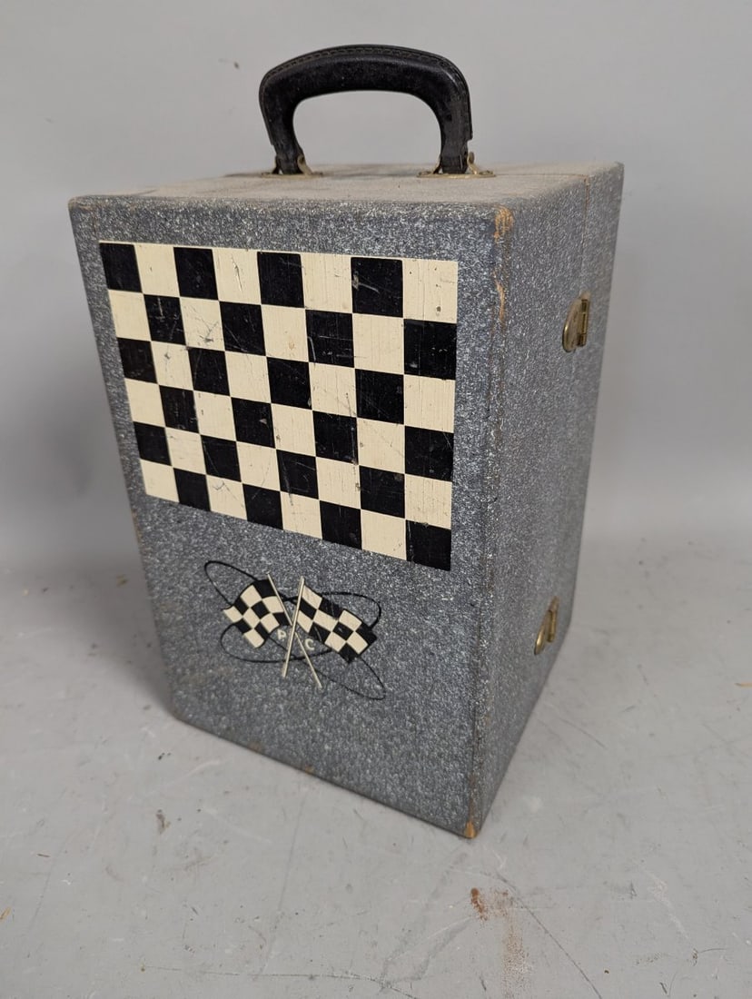 Vintage 1960s Slot Car Pit Box Carrying Case with Checkered Flag Graphic - 3