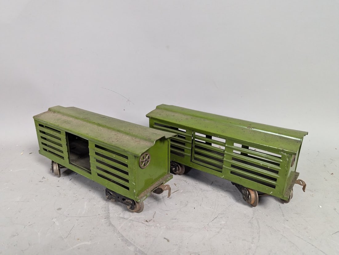 Pre-War Lionel No. 113 Standard Gauge Cattle Car Lot Collectible Model Trains: **Important** Please read below description on how to avoid high shipping costs. Up for auction is a lot of two Pre-War Lionel No. 113 Standard Gauge Cattle Cars, an exceptional find for model train e