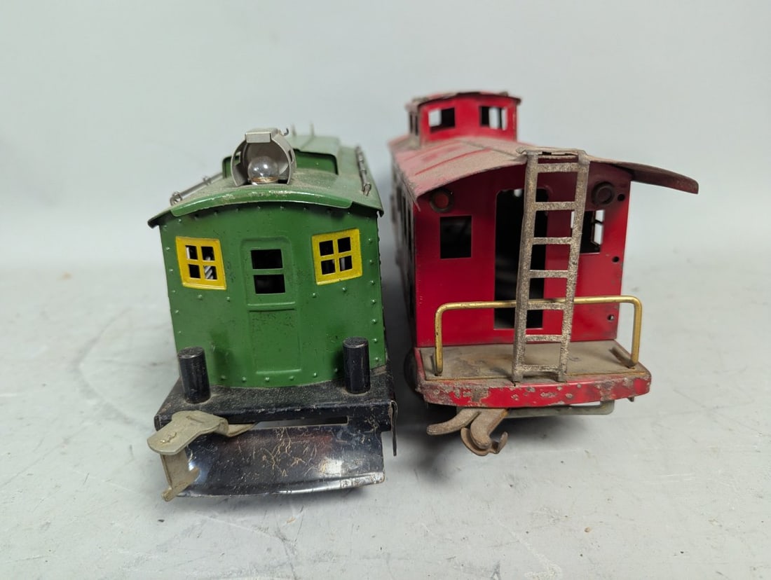 American Flyer 4643 Electric Locomotive and Caboose Set Pre-War Tinplate Train - 6