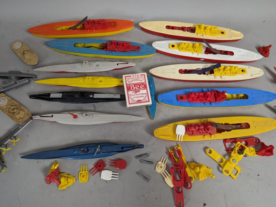 Vintage Thomas Toys Military Collection Rocket Firing Ships Submarines Airplanes Parts Lot - 10