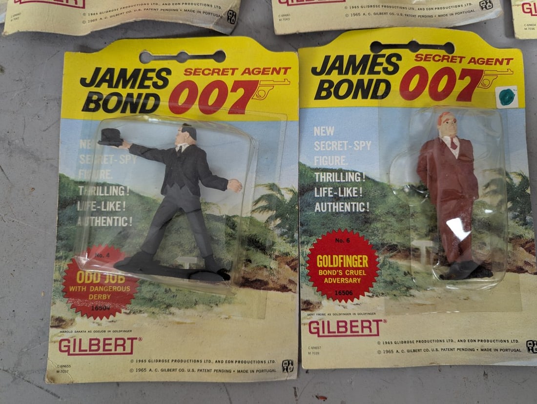 Vintage A.C. Gilbert James Bond 007 Toy Collection New Old Stock Action Figures & Accessories - 7