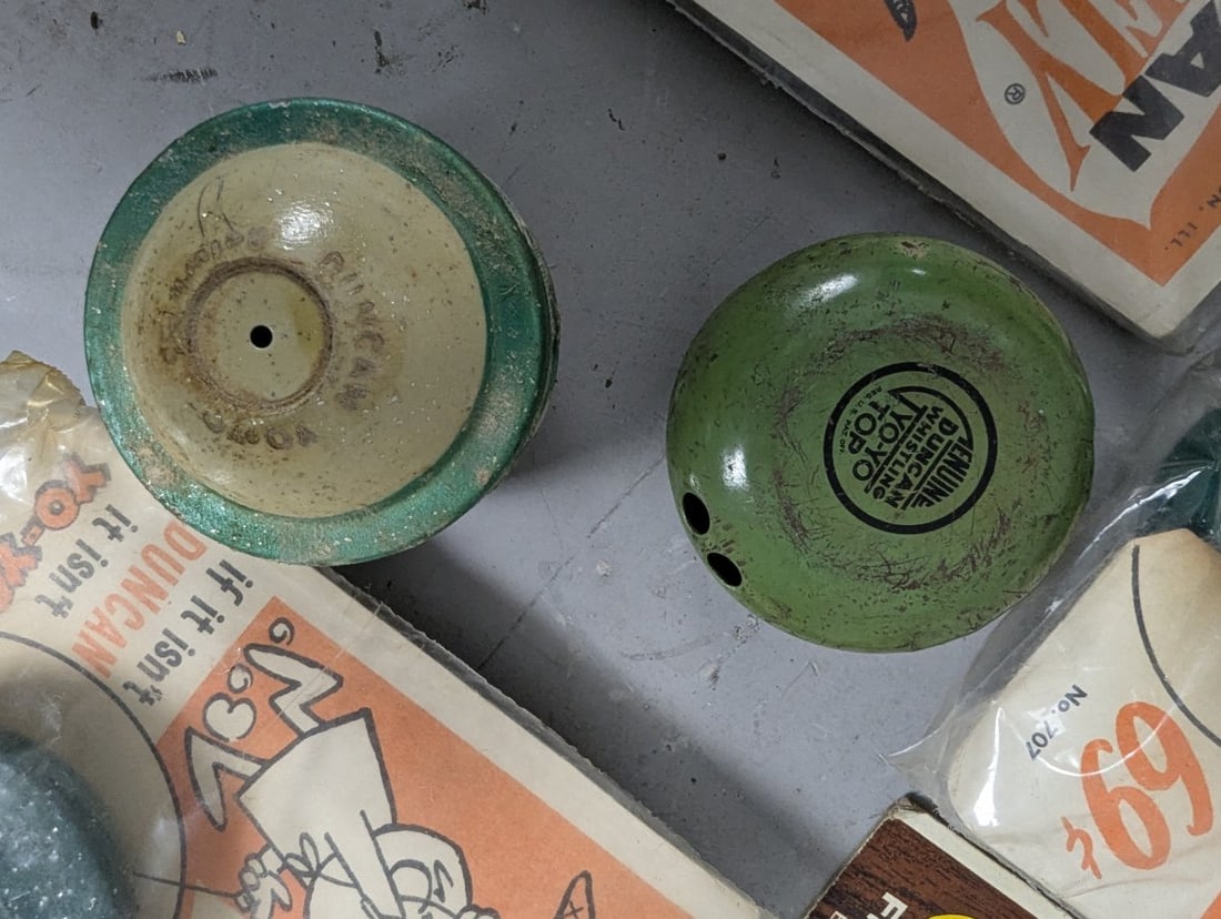 Vintage Duncan Yo-Yo Collection with Original Packaging Toys from 1920s to 1960s - 3