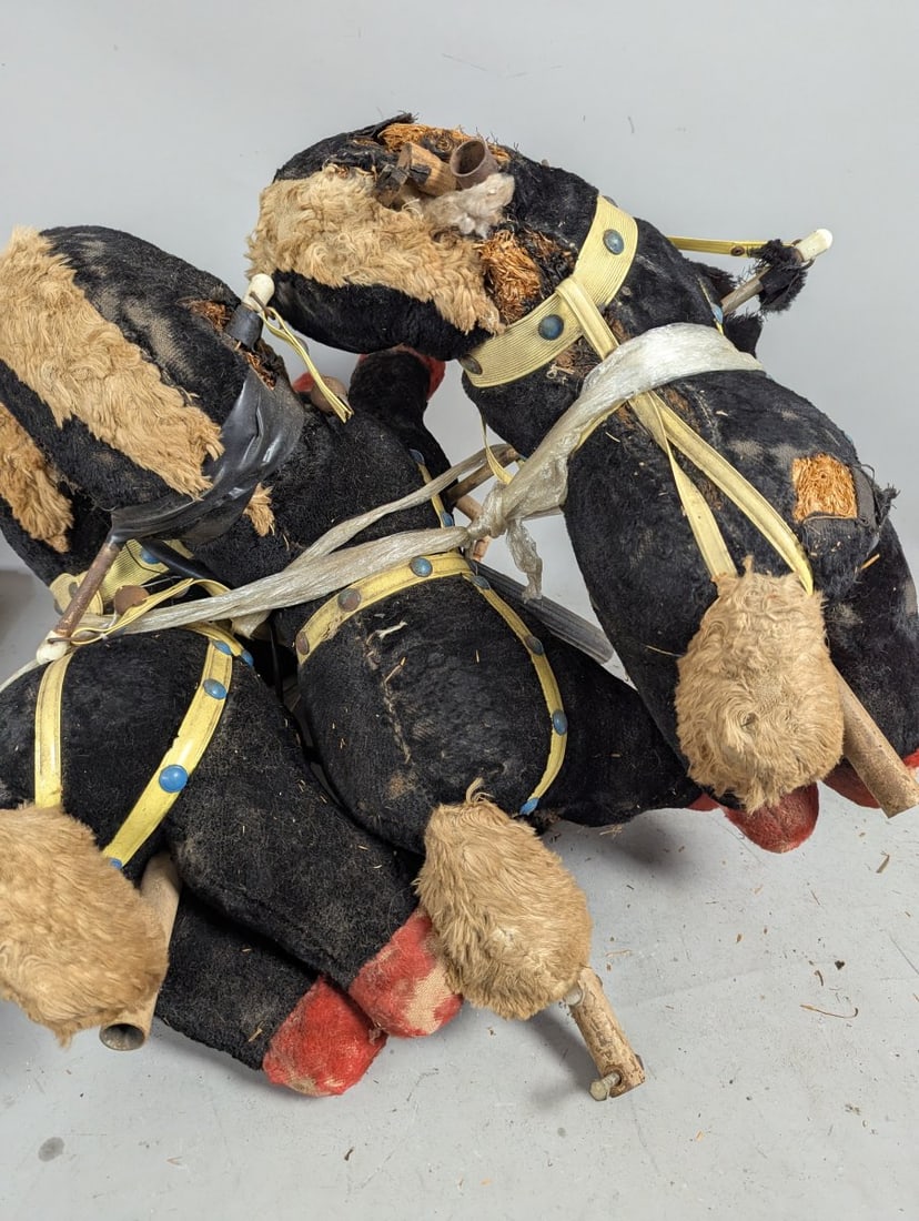 Vintage Mobo Prairie King Three-Horse Ride-On Toy Rare Collectible Restoration Project - 7