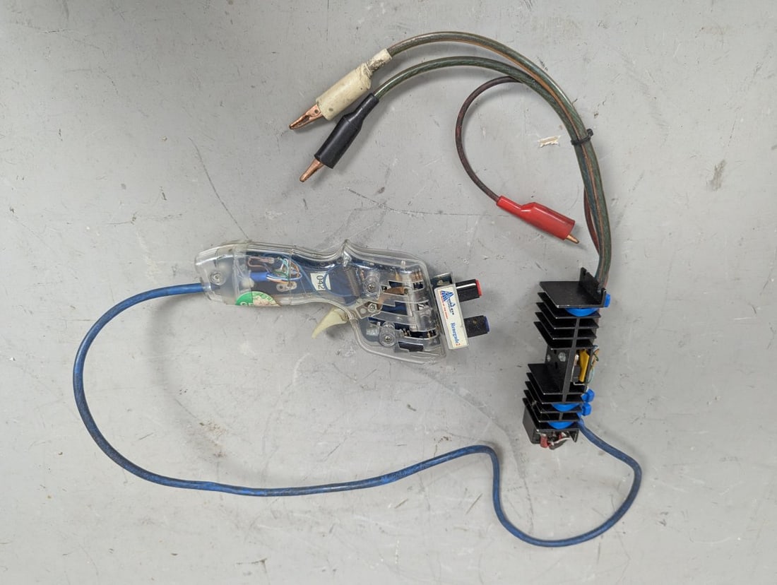 Third Eye Technology Renegade 2 Slot Car Controller Vintage Racing Electronics: **Important** Please read below description on how to avoid high shipping costs. Experience the thrill of slot car racing with this Third Eye Technology Renegade 2 Slot Car Controller. This vintage