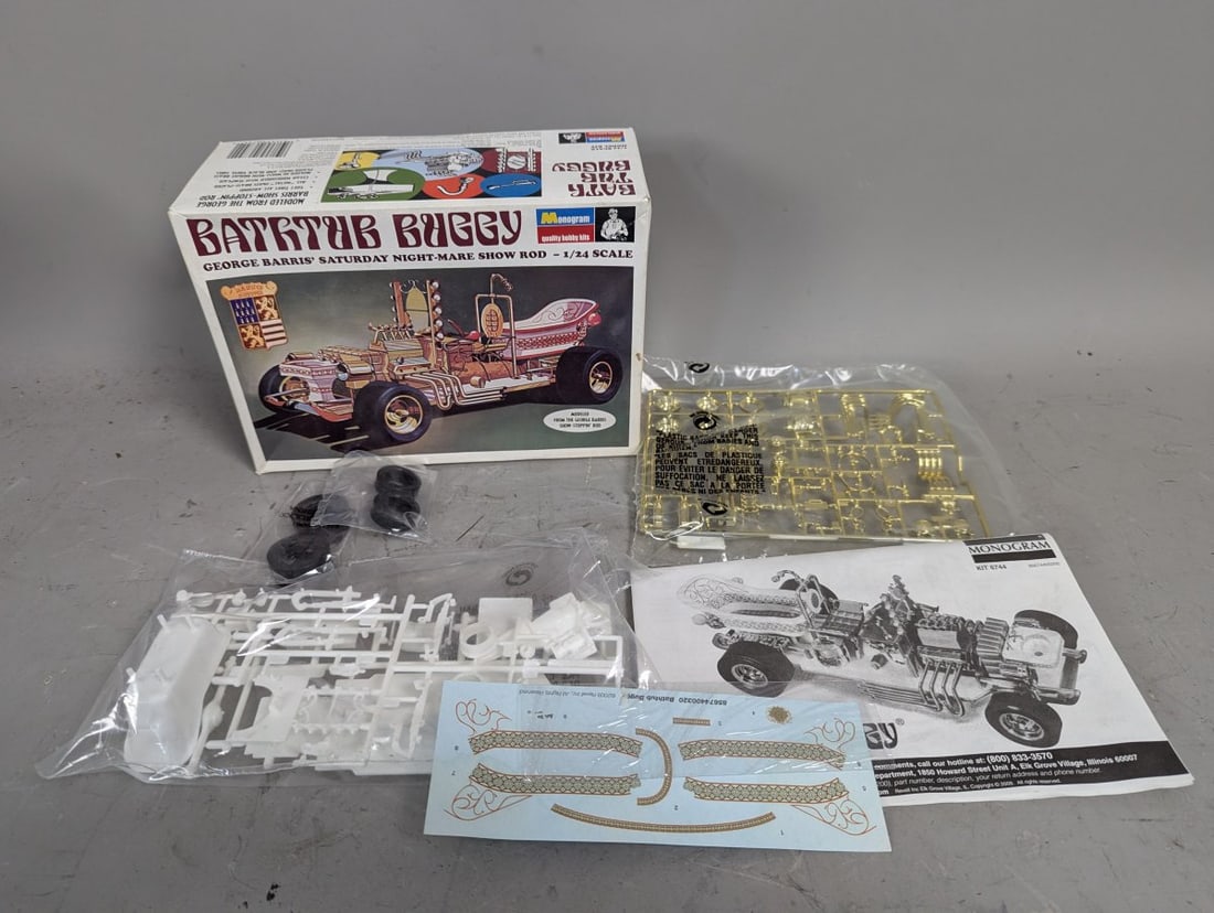 Monogram George Barris Bathtub Buggy Model Kit 1/24 Scale Unbuilt Vintage Model (1 of 5)