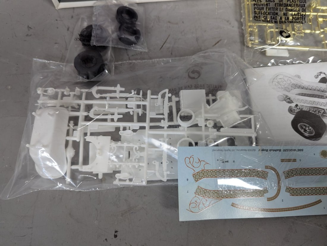 Monogram George Barris Bathtub Buggy Model Kit 1/24 Scale Unbuilt Vintage Model - 3