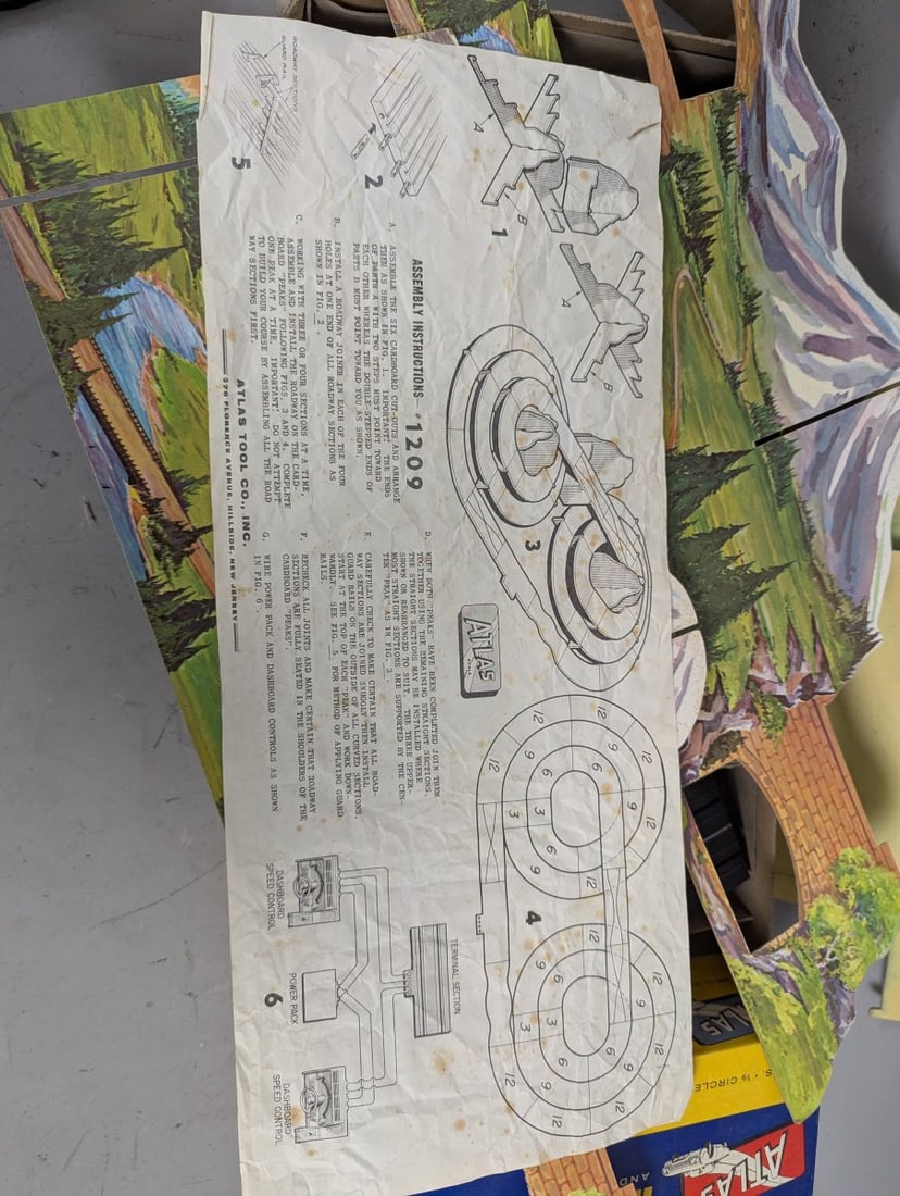 Atlas Twin Pikes Peak HO Scale Racing Set No. 1209 Vintage Parts Restoration Project - 9