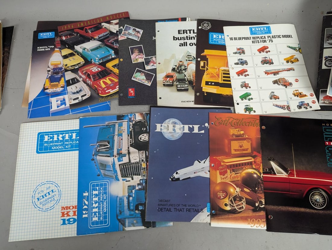 Large Lot Vintage Toy Catalogs & Brochures Including Ertl Entex Arii ESCI Fujimi - 10