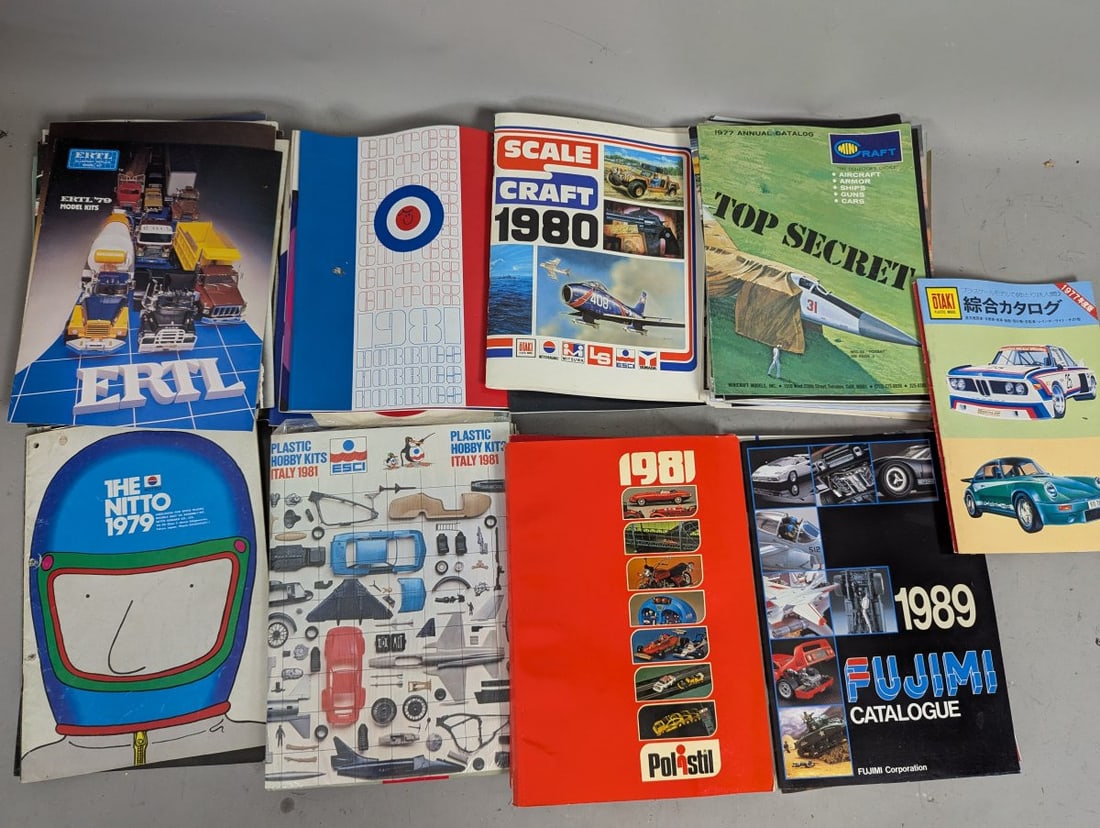 Large Lot Vintage Toy Catalogs & Brochures Including Ertl Entex Arii ESCI Fujimi (1 of 11)