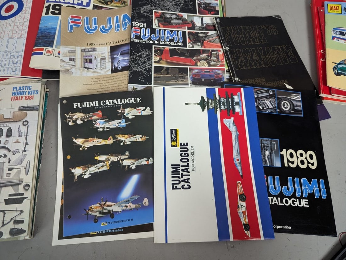 Large Lot Vintage Toy Catalogs & Brochures Including Ertl Entex Arii ESCI Fujimi - 4