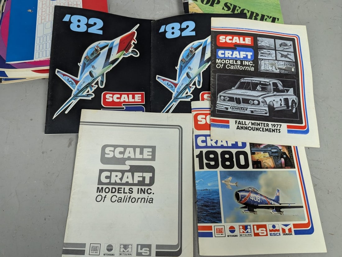 Large Lot Vintage Toy Catalogs & Brochures Including Ertl Entex Arii ESCI Fujimi - 6