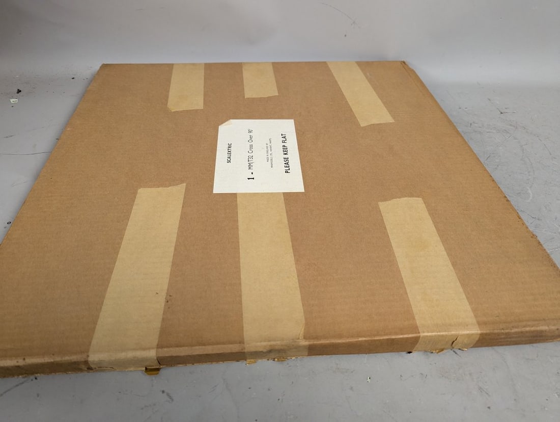 Vintage Scalextric MM/T32 Cross Over 90Â° Track Sealed Collectible Slot Car Accessory - 3