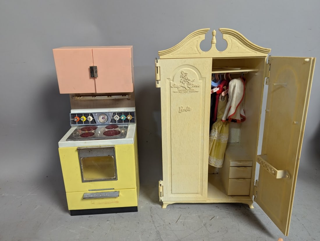 Large Collection of Vintage 1960s-70s Doll Furniture Mattel Barbie Deluxe Reading - 5