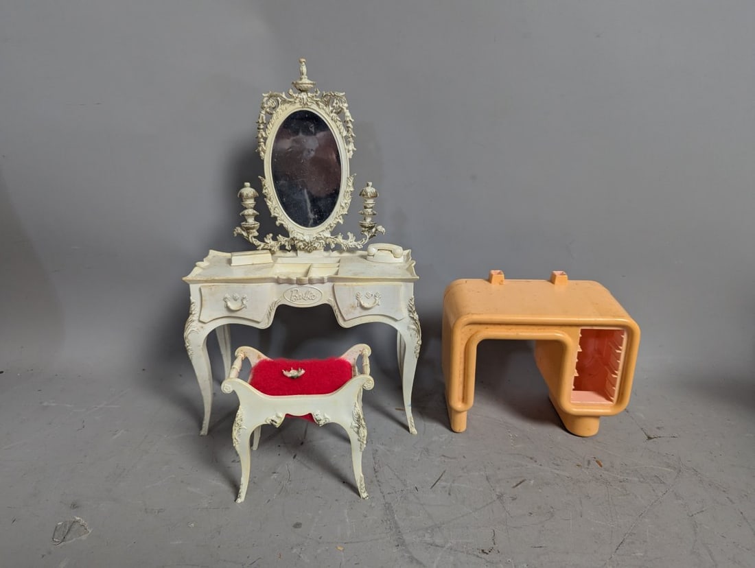 Large Collection of Vintage 1960s-70s Doll Furniture Mattel Barbie Deluxe Reading - 7