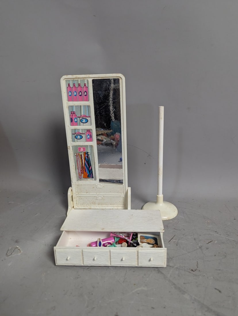 Large Collection of Vintage 1960s-70s Doll Furniture Mattel Barbie Deluxe Reading - 8