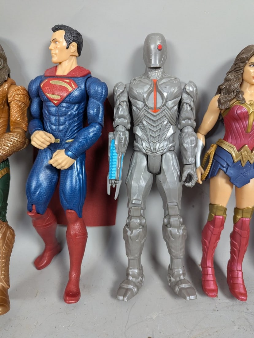 Lot of 7 Action Figures DC Marvel Transformers 12 Inch Collection Multiverse - 4