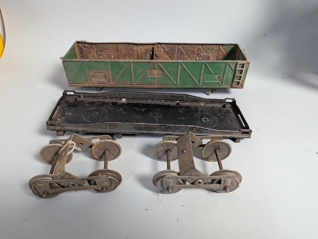 Lionel Standard Gauge Train Accessory Lot with Bridges and Parts for Collectors - 7