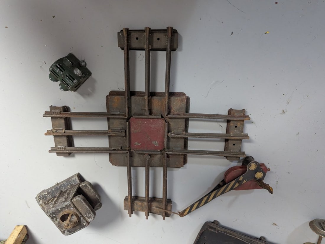 Lionel Standard Gauge Train Accessory Lot with Bridges and Parts for Collectors - 9