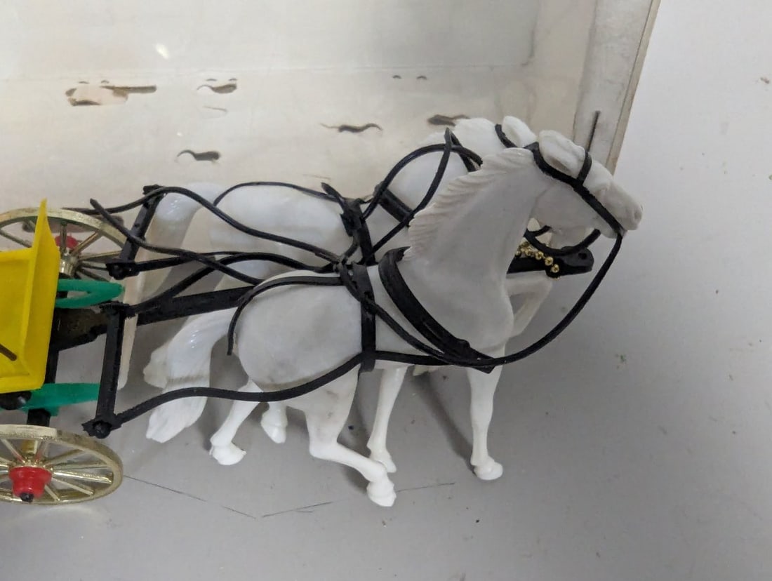 Vintage Anchor Buggy Carriage Co Victoria Two Horses Toy Set NOS Collectible - 3