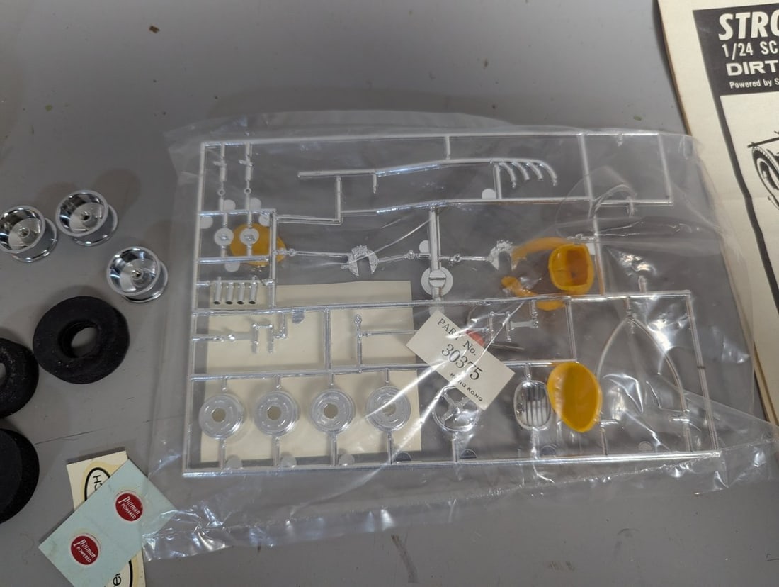 Strombecker 1/24 Scale Dirt Track Racer Slot Car Kit Lot Vintage Parts Unbuilt Partial - 4