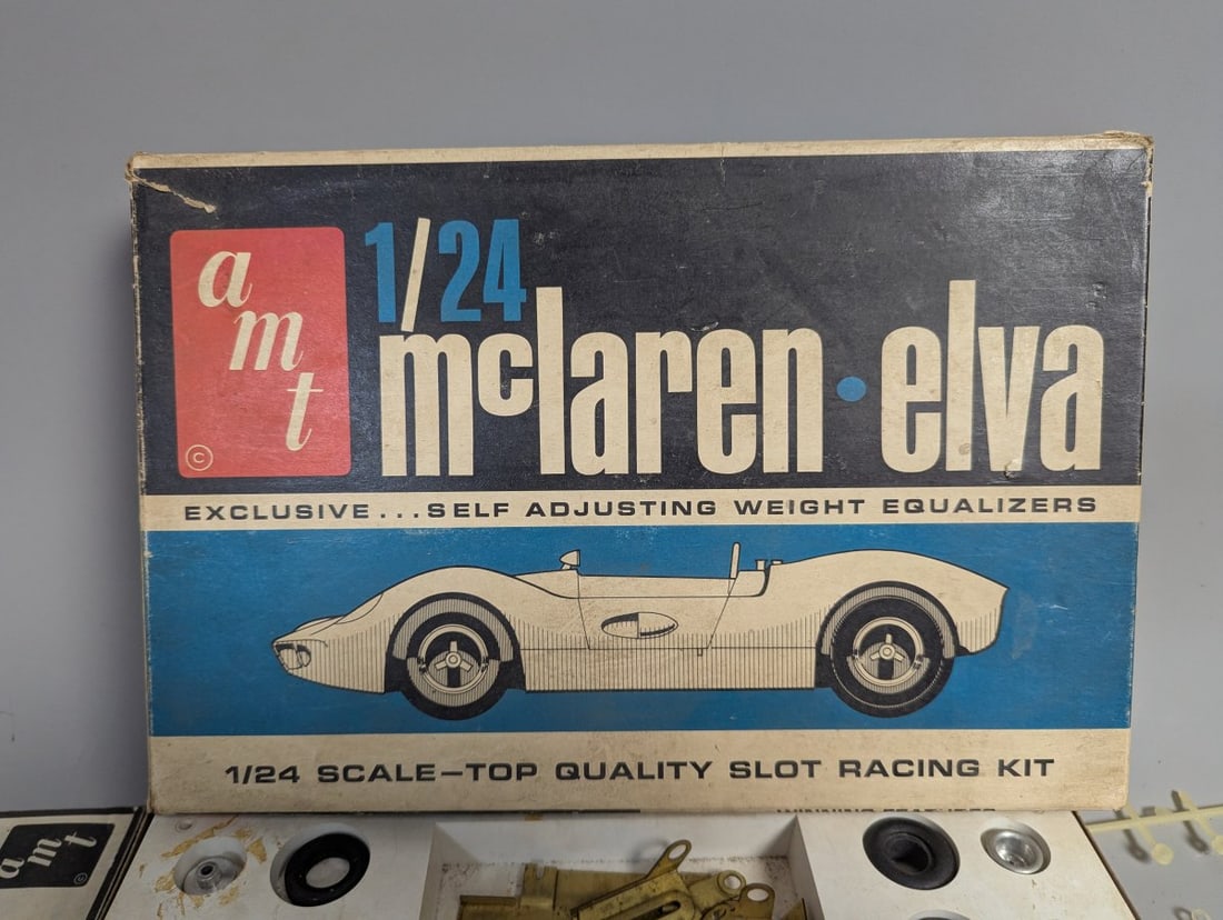 AMT 1/24 McLaren-Elva Slot Racing Kit Vintage Model Car Parts Project - 2