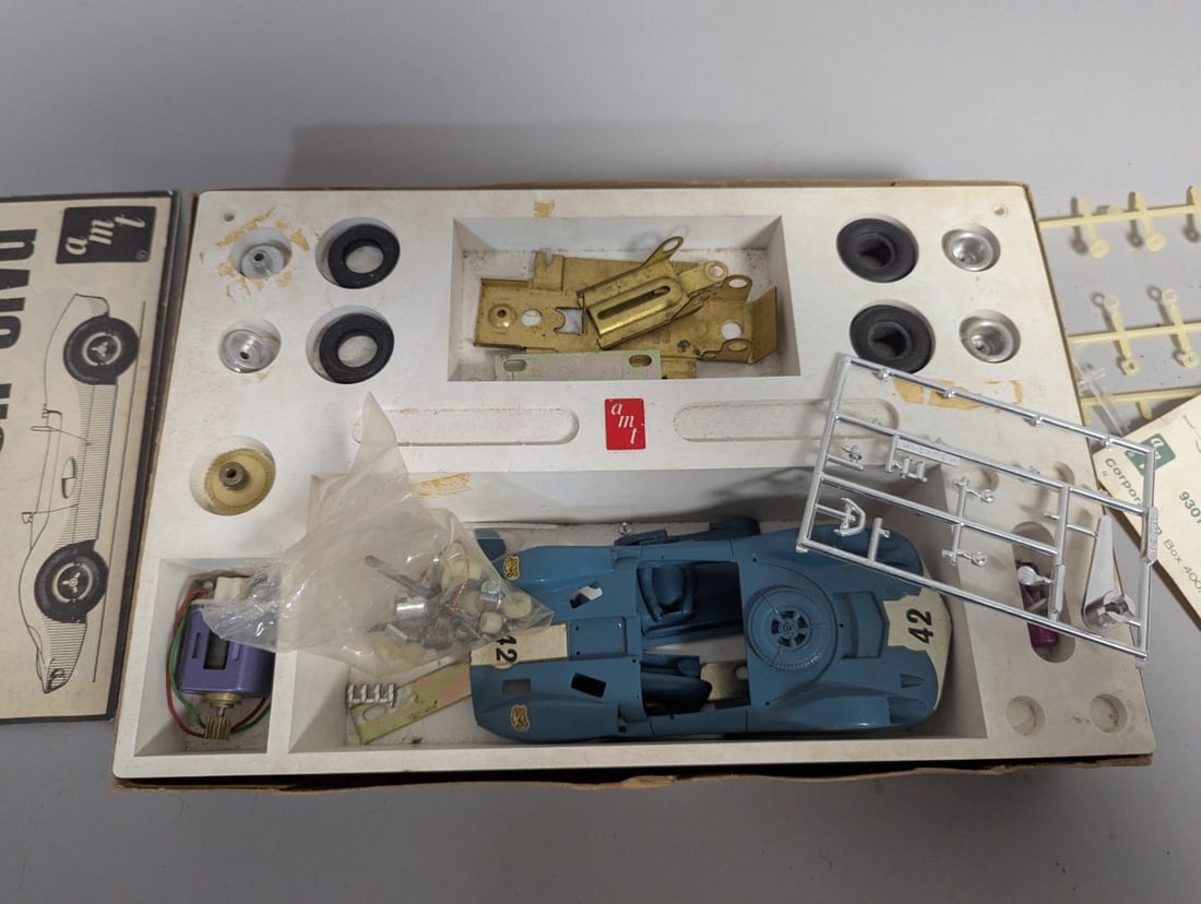 AMT 1/24 McLaren-Elva Slot Racing Kit Vintage Model Car Parts Project - 3
