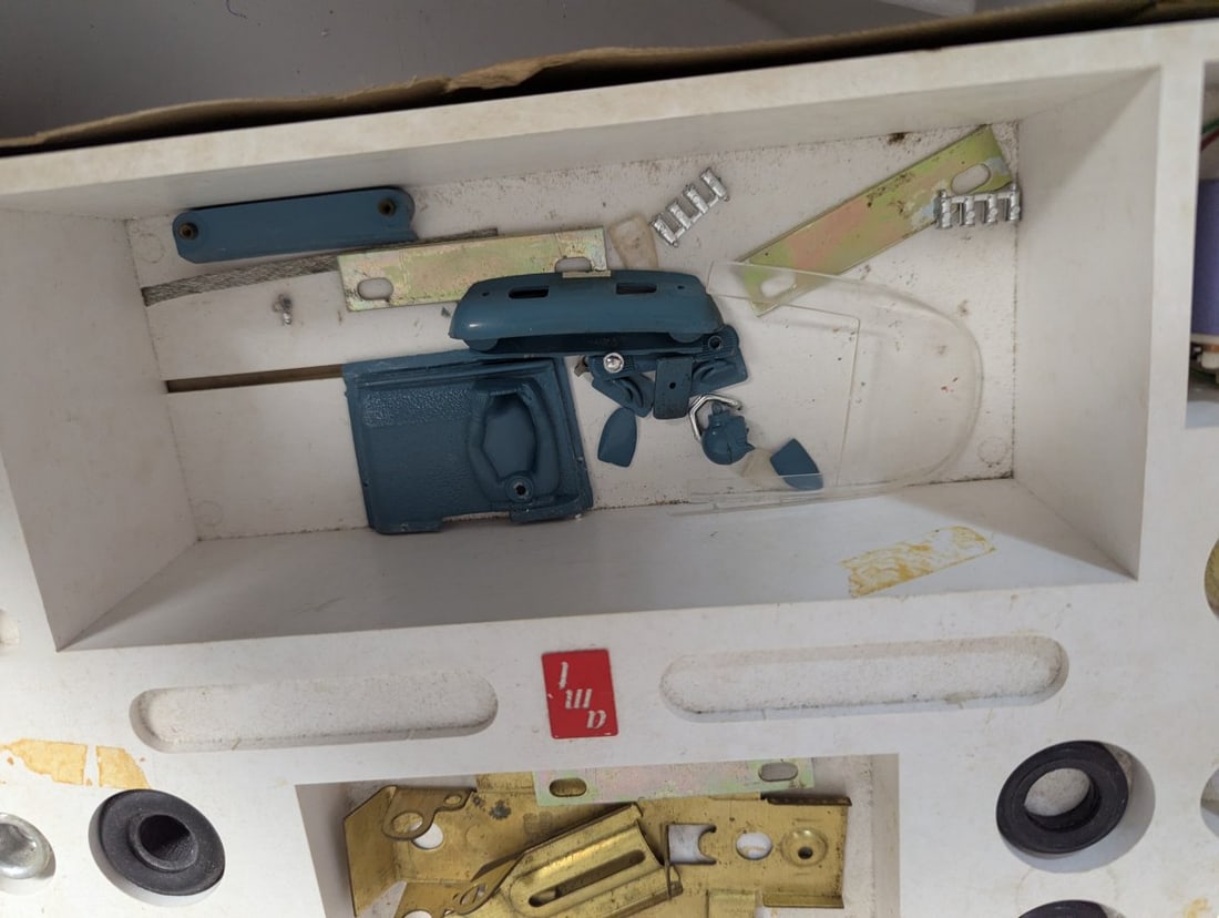 AMT 1/24 McLaren-Elva Slot Racing Kit Vintage Model Car Parts Project - 4