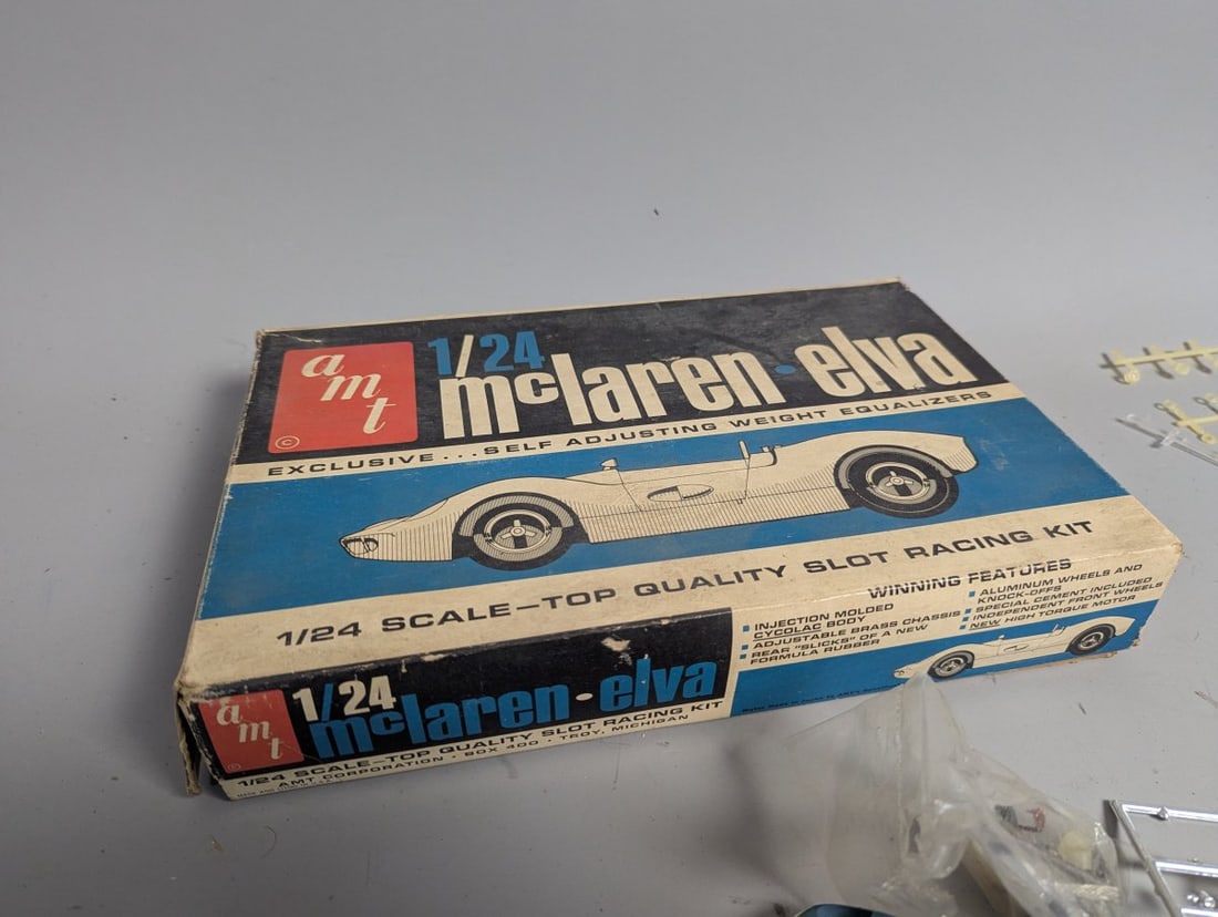 AMT 1/24 McLaren-Elva Slot Racing Kit Vintage Model Car Parts Project - 7