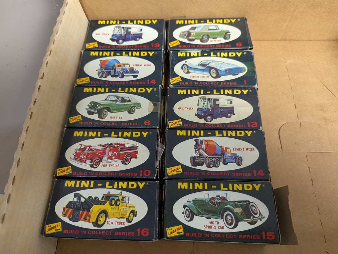 Lindberg Mini-Lindy Model Kits Collection with Store Display Vintage Toys Cars - 8