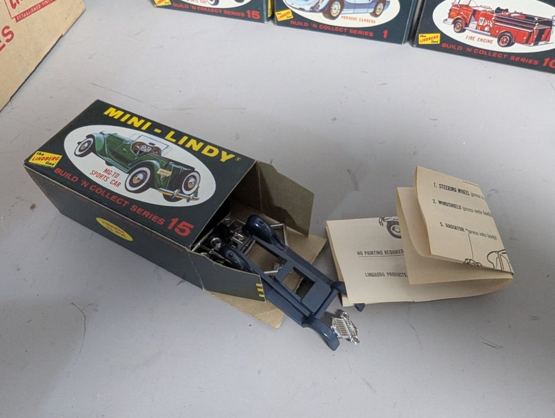 Lindberg Mini-Lindy Model Kits Collection with Store Display Vintage Toys Cars - 9