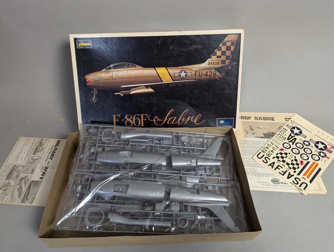 Hasegawa F-86F Sabre 1/32 Scale Model Kit Vintage New Old Stock Unbuilt Minicraft (1 of 5)