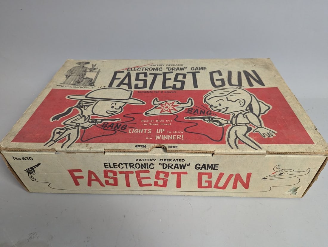 Kilgore Fastest Gun Electronic Draw Game Complete Set with Skull Target and Toy Pistols - 6