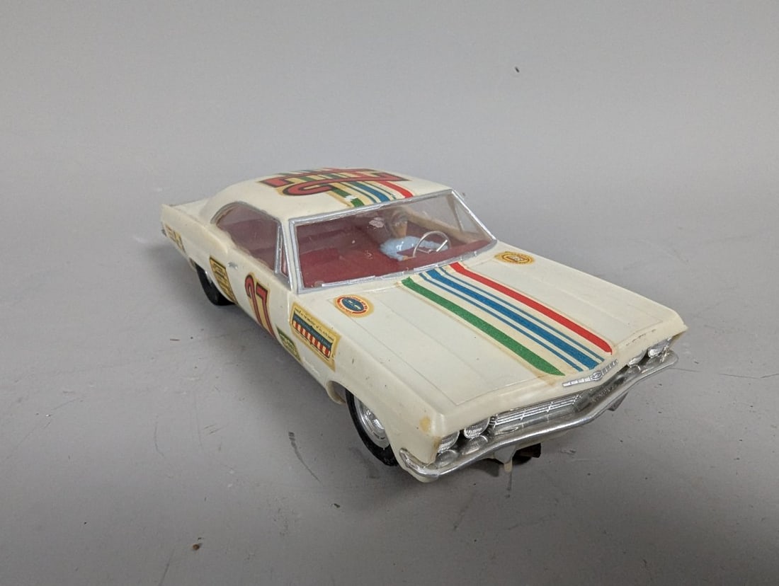 Vintage 1960s Monogram 1/24 Scale Chevrolet Impala Slot Car Racing Collectible (1 of 7)