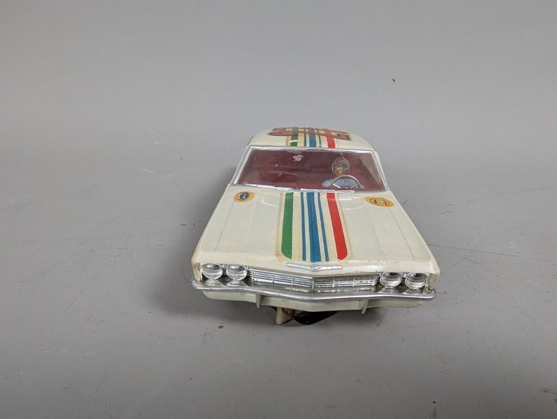 Vintage 1960s Monogram 1/24 Scale Chevrolet Impala Slot Car Racing Collectible - 5